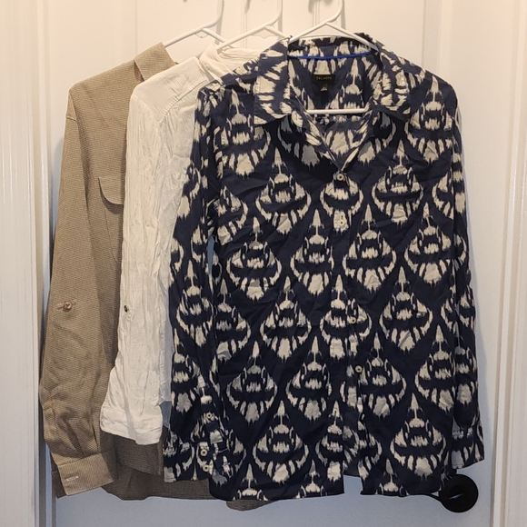 Talbots Tops - Lot of 3 women's button-down shirts *299.18K